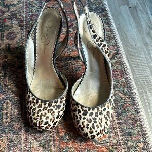 Jessica Simpson leopard print hair sling backs 7.5